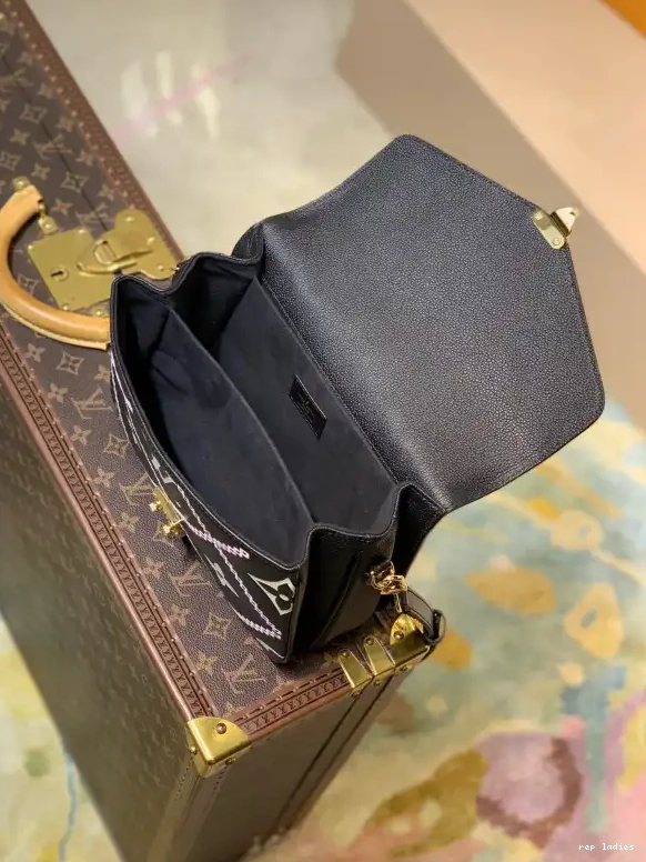 Cheap POCHETTE LOUIS VUITTON MÉTIS 0529